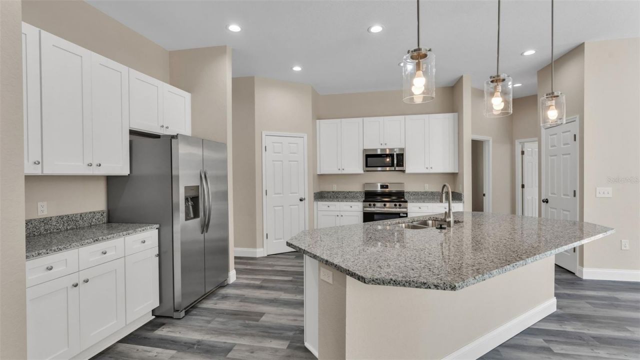 6320 Woodhaven Drive, Lakeland, FL 33811 Photo