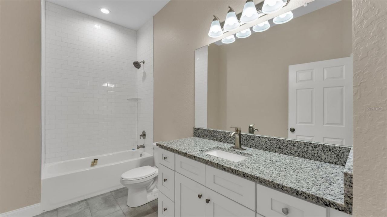 6320 Woodhaven Drive, Lakeland, FL 33811 Photo