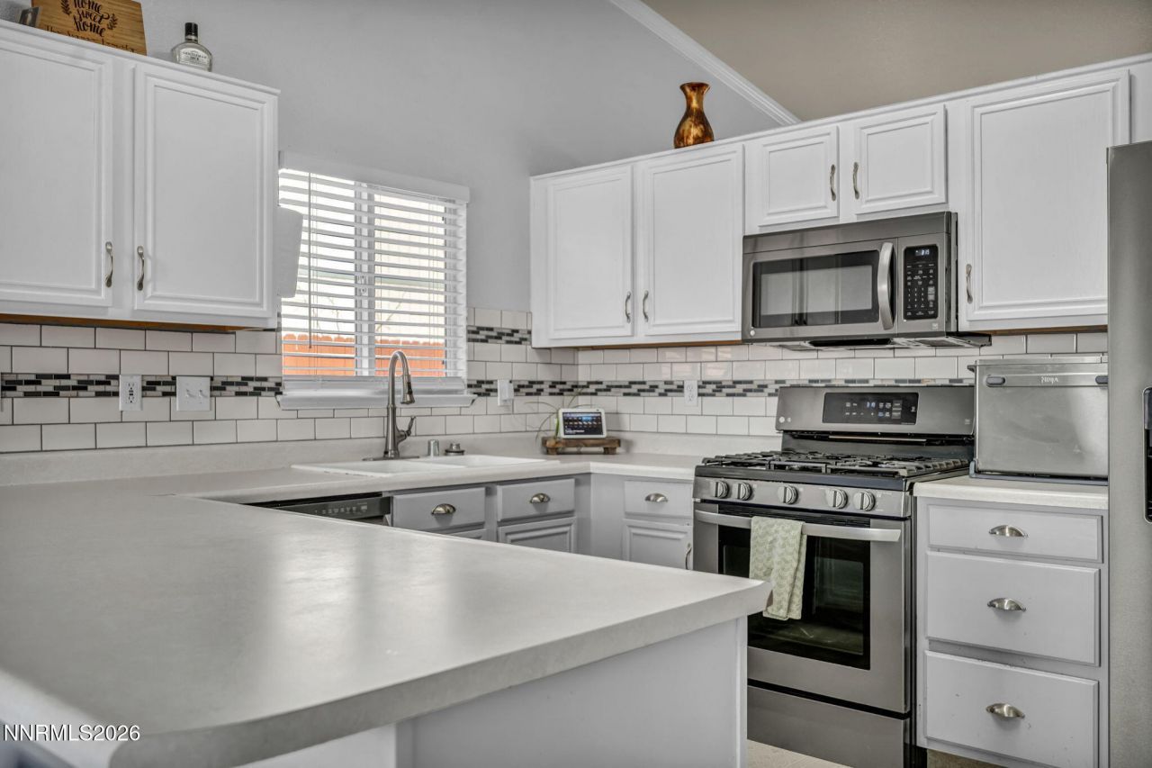 17527 Sunstone Court, Reno, NV 89508 Photo