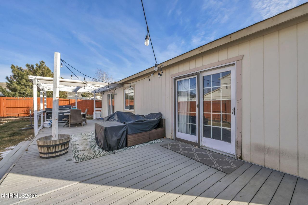 17527 Sunstone Court, Reno, NV 89508 Photo