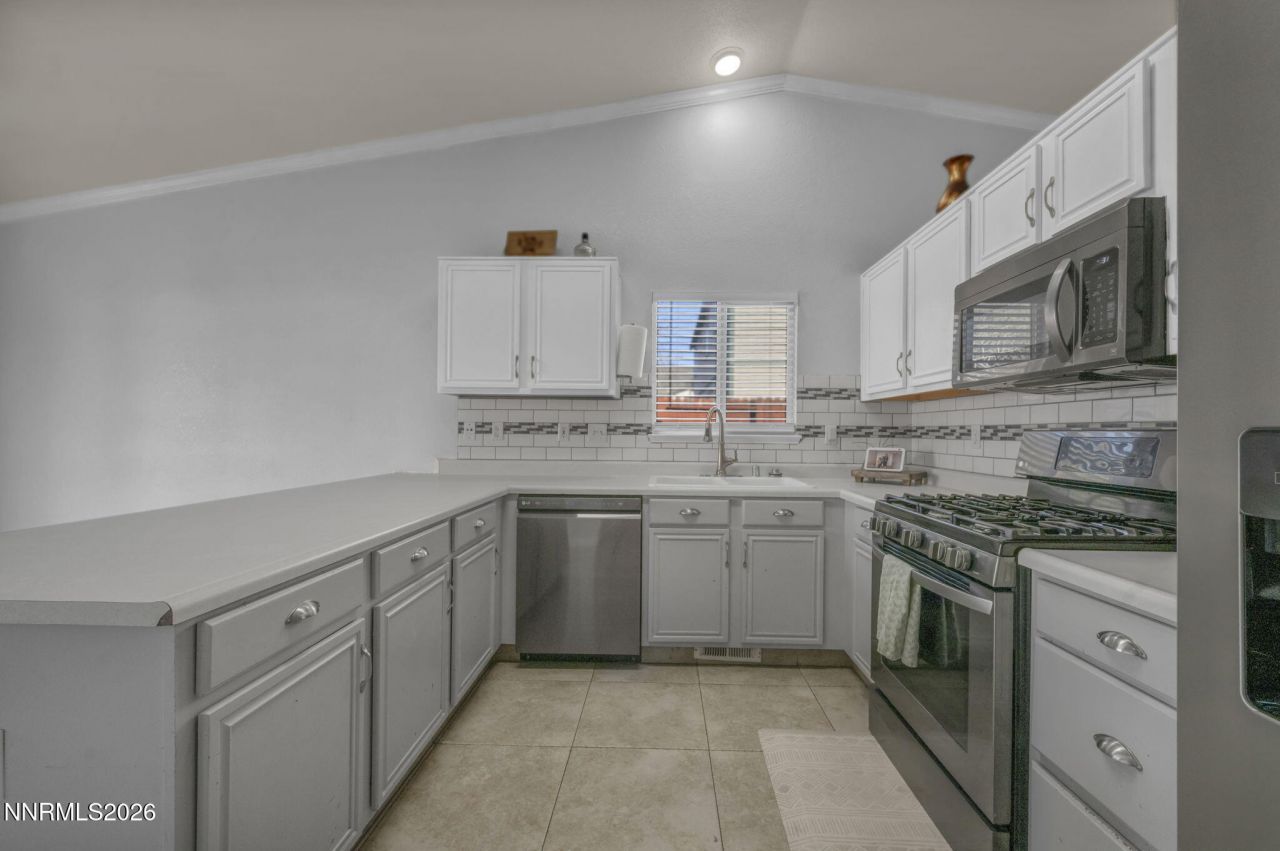 17527 Sunstone Court, Reno, NV 89508 Photo