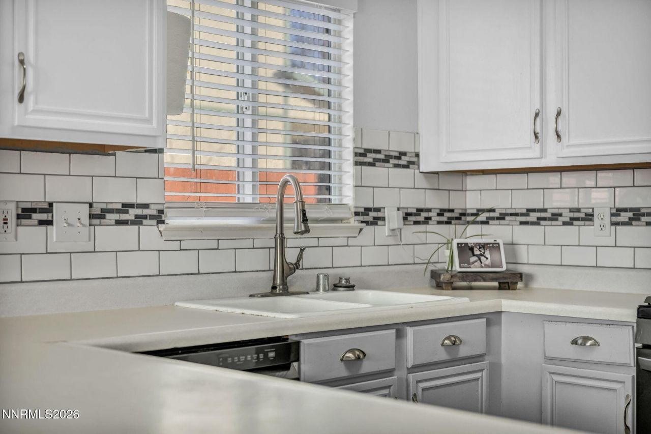 17527 Sunstone Court, Reno, NV 89508 Photo