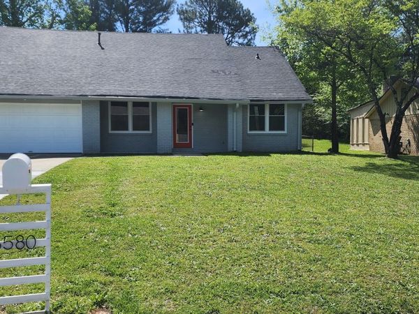 6580 Bellburn Road, South Fulton, GA 30349