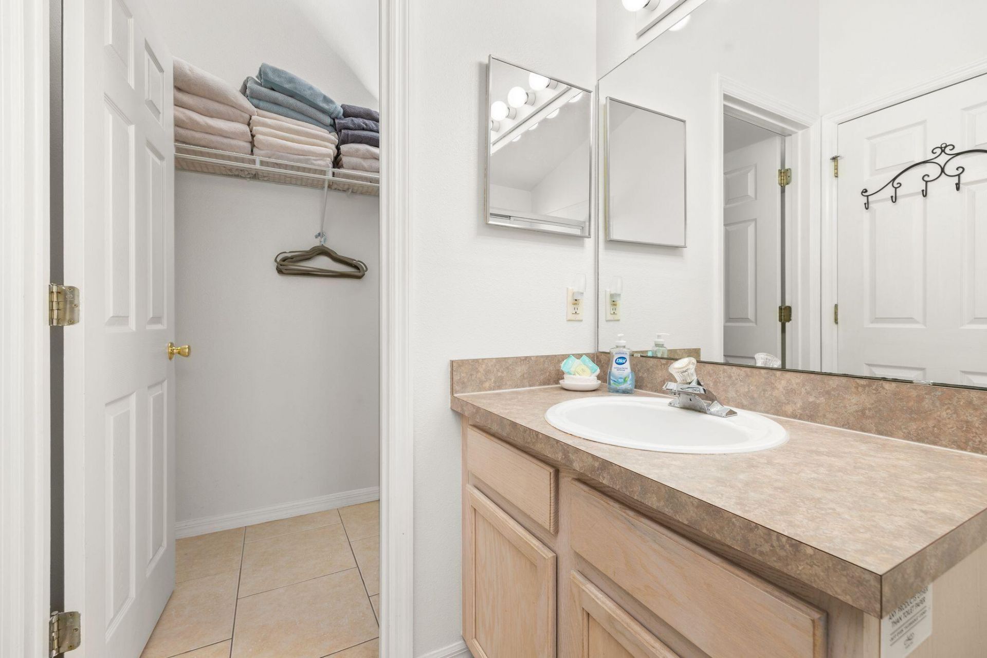 128 Pine Cone Drive, Davenport, FL 33897 Photo