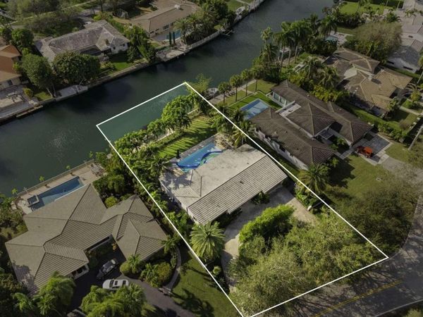 4950 Riviera Dr, Coral Gables, FL 33146