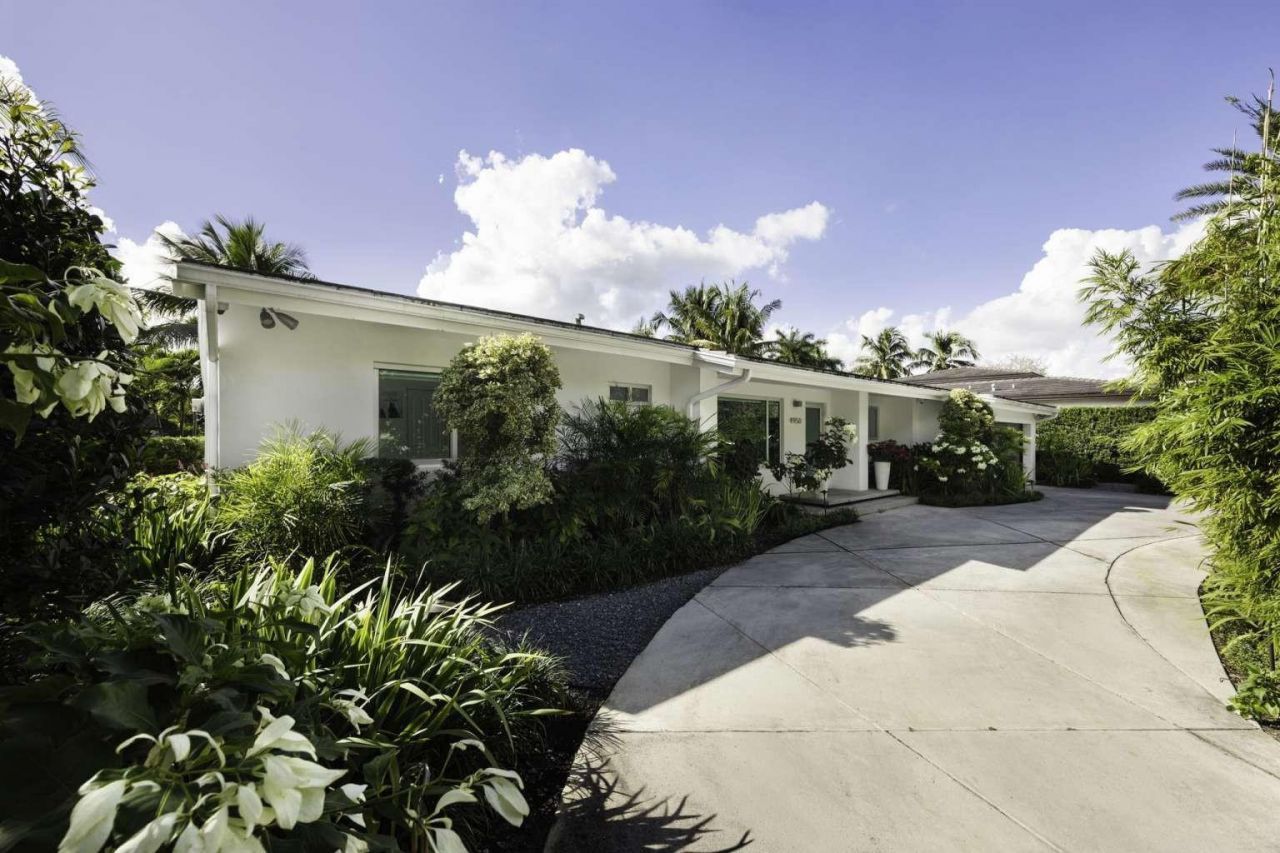 4950 Riviera Drive, Coral Gables, FL 33146 Photo