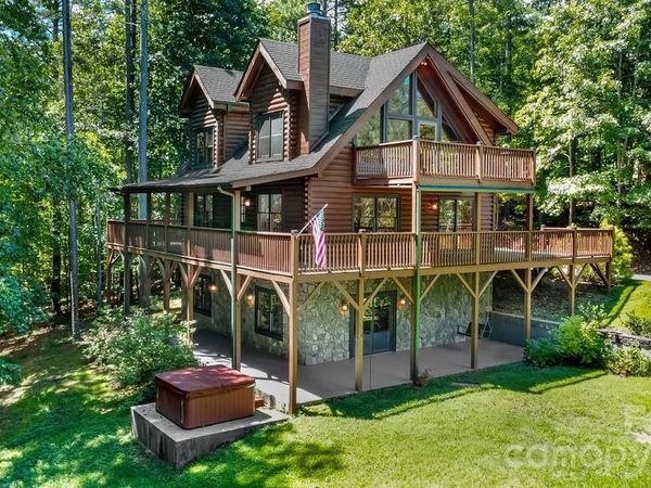 447 Hidden Lake Parkway, Nebo, NC 28761