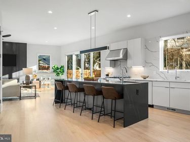 4810 3RD STREET N, ARLINGTON, VA 22203