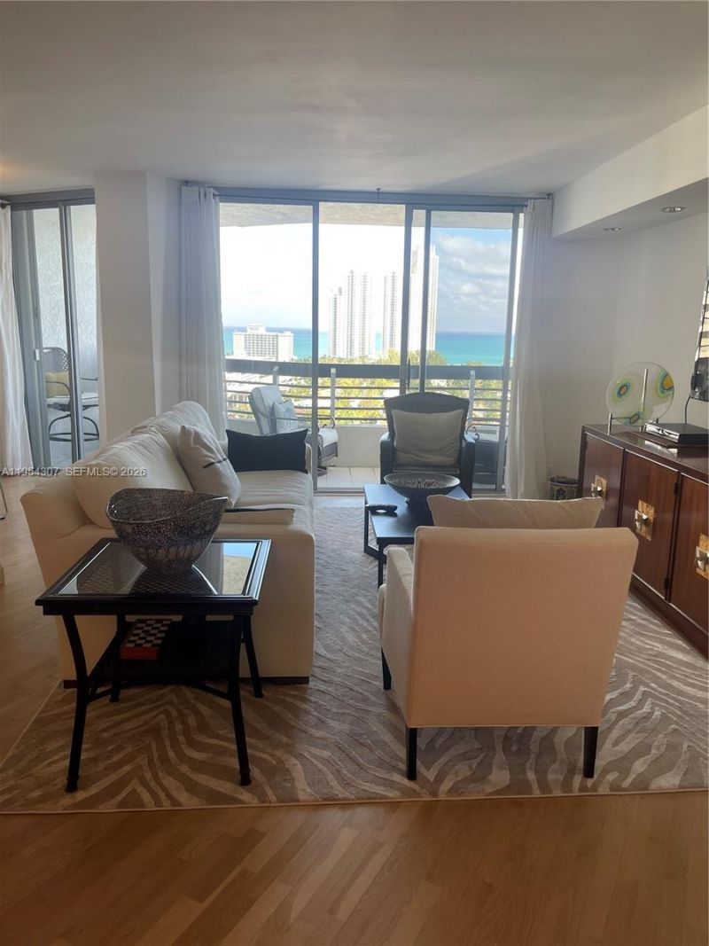 19101 NE 36th Ct , Unit 1910, Aventura, FL 33180 Photo