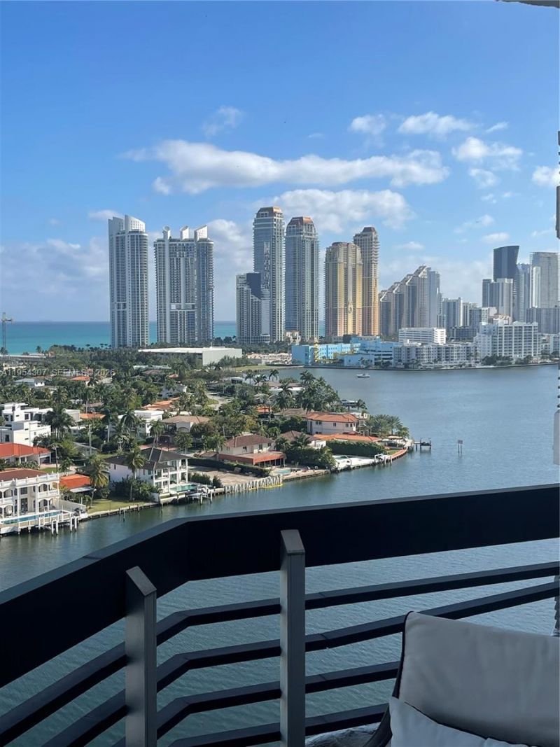 19101 NE 36th Ct , Unit 1910, Aventura, FL 33180 Photo