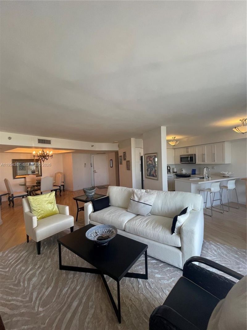 19101 NE 36th Ct , Unit 1910, Aventura, FL 33180 Photo