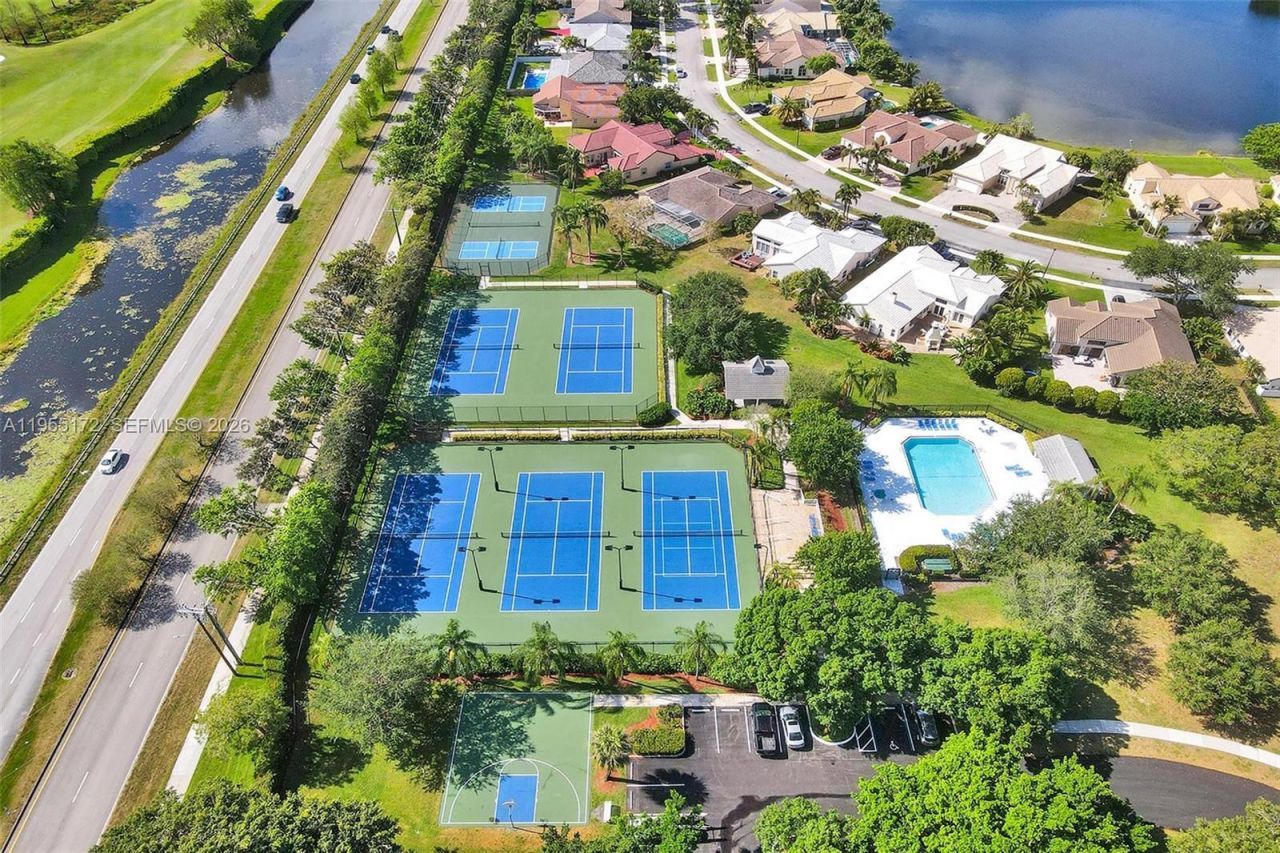 3187 Beechberry Cir, Davie, FL 33328 Photo