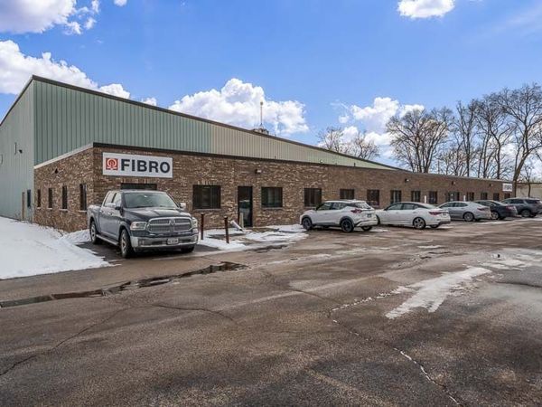 139 Harrison Ave, Rockford, IL 61109