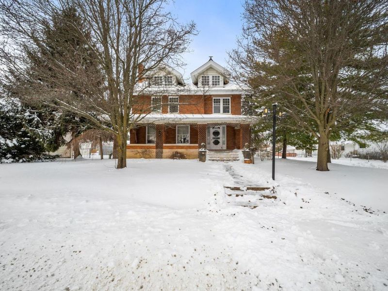 230 W Columbus Street, Mount Sterling, OH 43143 Photo 2