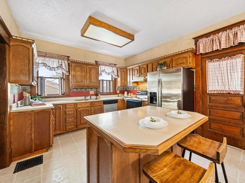 230 W Columbus Street, Mount Sterling, OH 43143 Photo 25