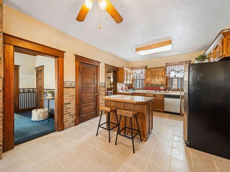 230 W Columbus Street, Mount Sterling, OH 43143 Photo 27