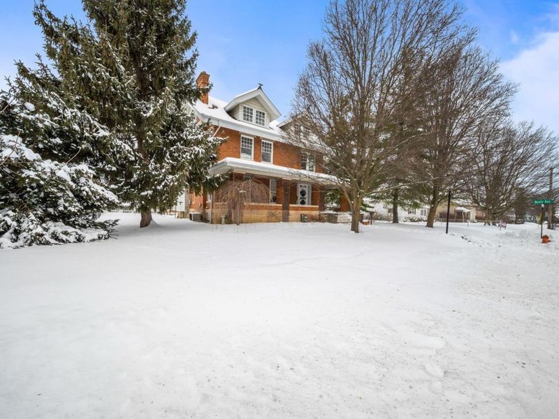 230 W Columbus Street, Mount Sterling, OH 43143 Photo 3