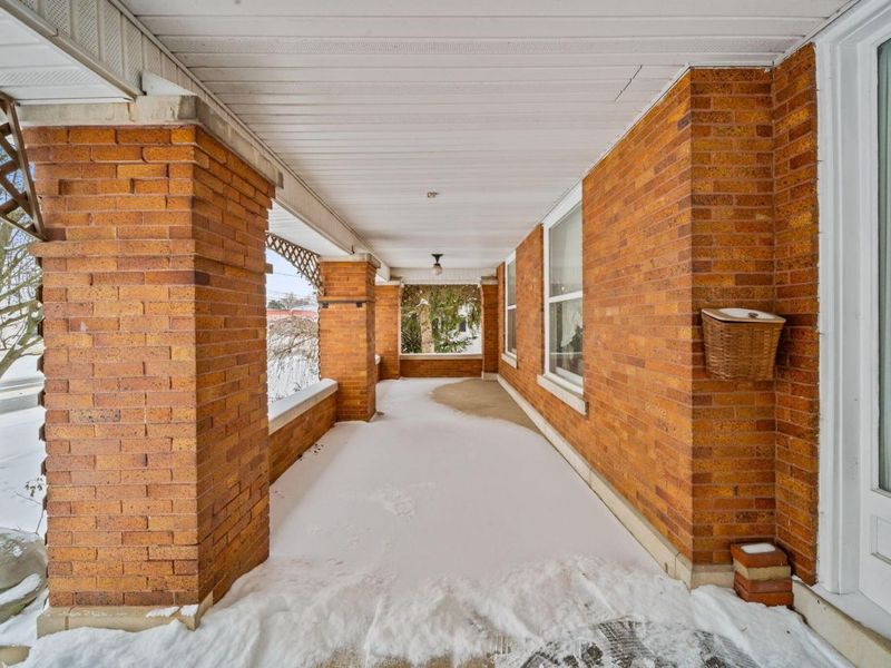 230 W Columbus Street, Mount Sterling, OH 43143 Photo 5