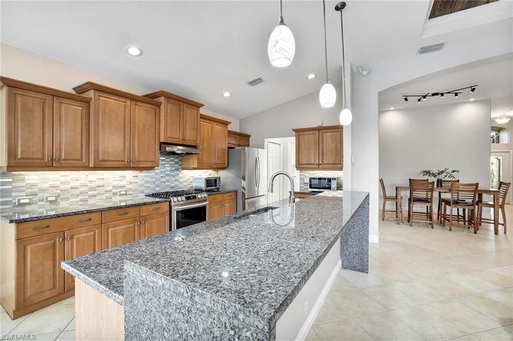 20401 Talon Trce, Estero, FL 33928 Photo