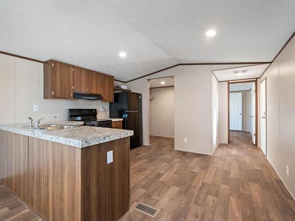 703 Sun Land Circle, Dawson, TX 76639