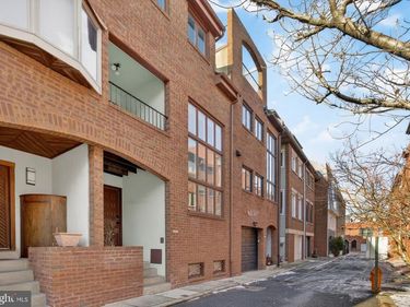 718 S PHILIP STREET, PHILADELPHIA, PA 19147