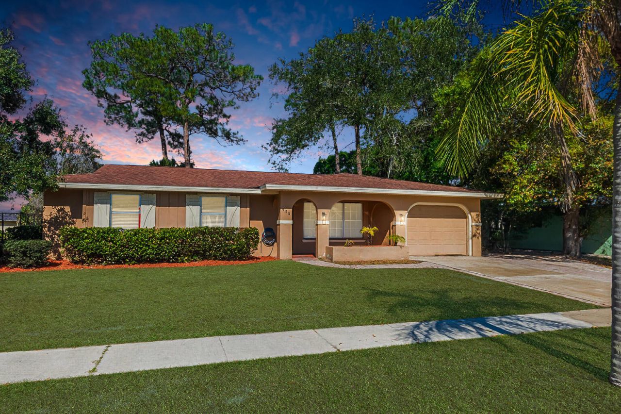 425 NE Electra Avenue, Port Saint Lucie, FL 34983 Photo