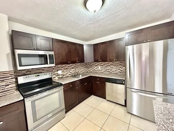 6101 N Falls Circle Drive, Unit 402, Lauderhill, FL 33319