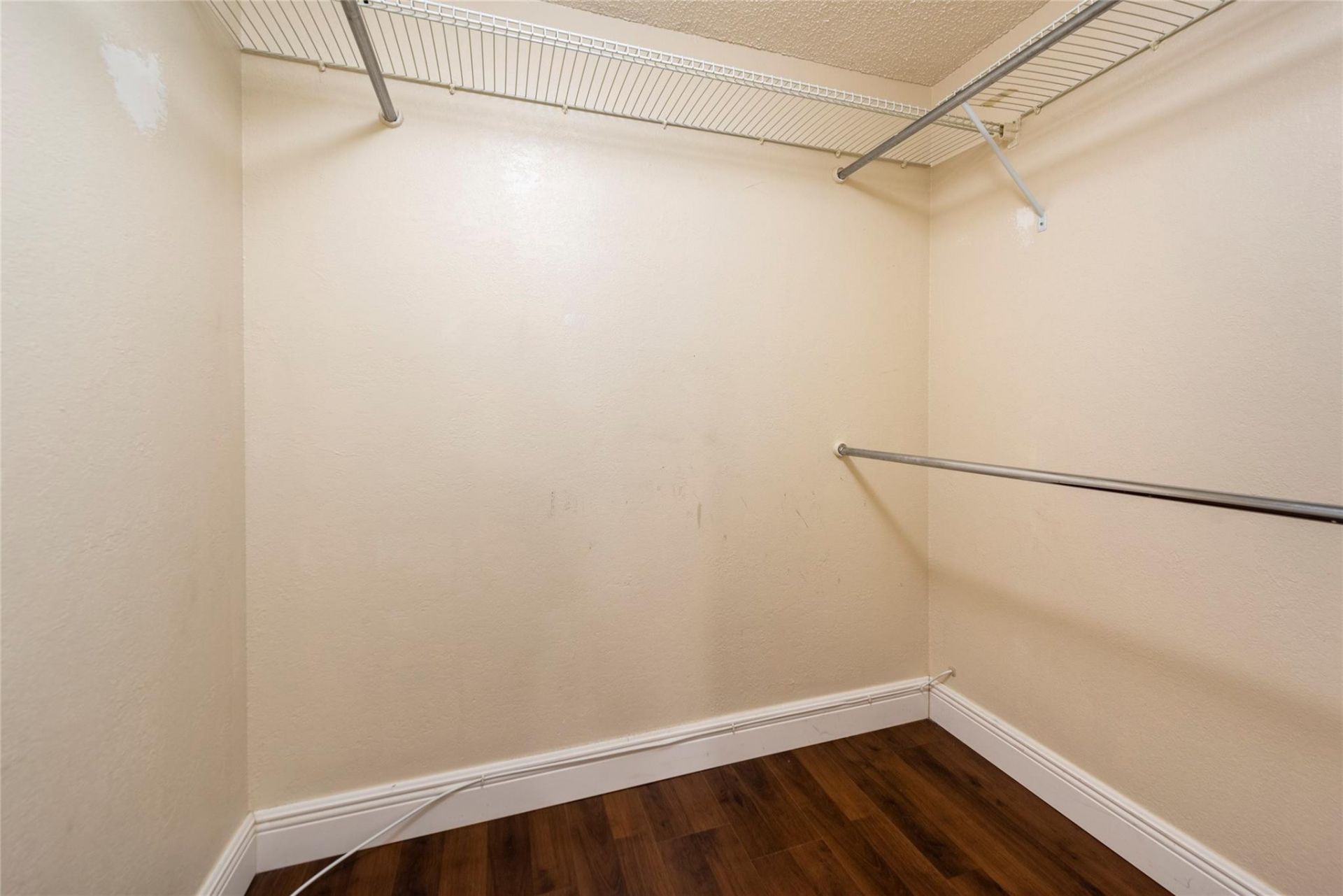 6101 N Falls Circle Drive, Unit 402, Lauderhill, FL 33319 Photo