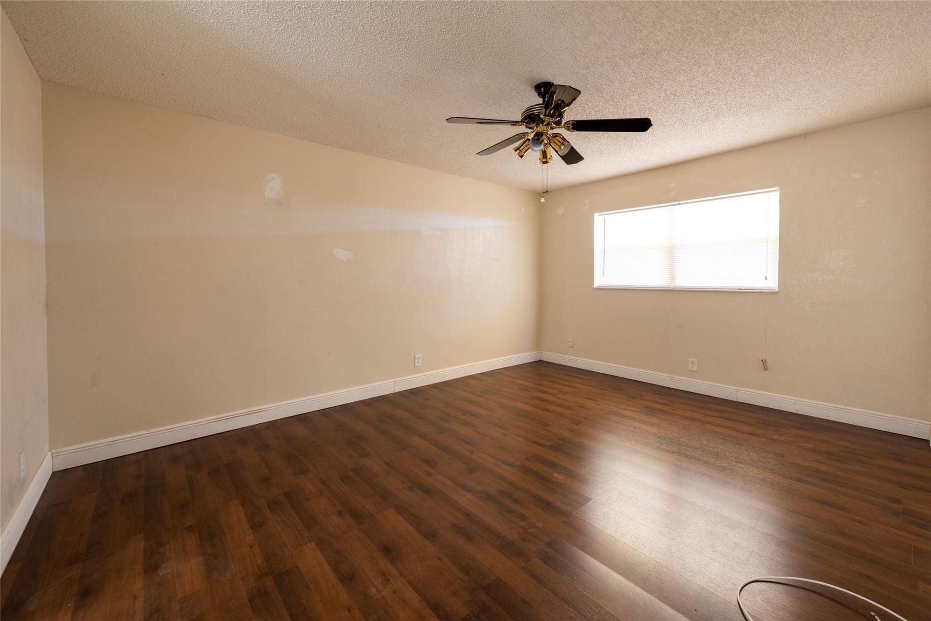 6101 N Falls Circle Drive, Unit 402, Lauderhill, FL 33319 Photo