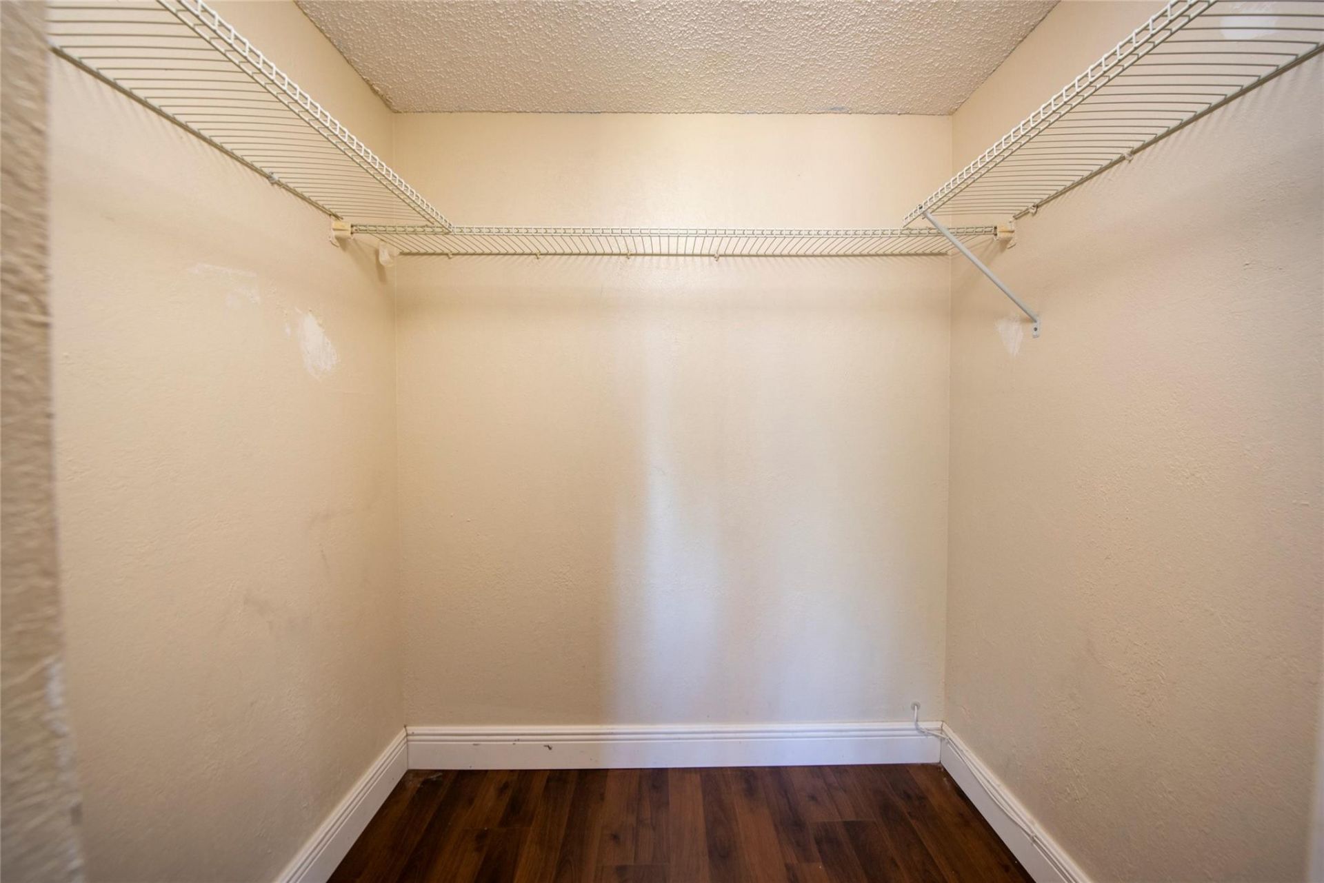 6101 N Falls Circle Drive, Unit 402, Lauderhill, FL 33319 Photo