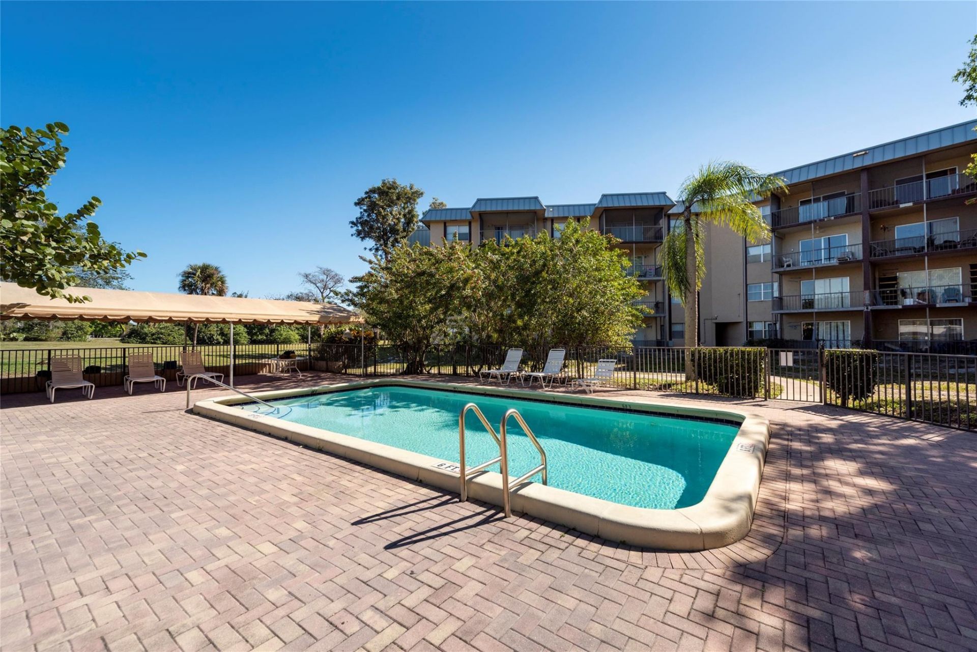 6101 N Falls Circle Drive, Unit 402, Lauderhill, FL 33319 Photo