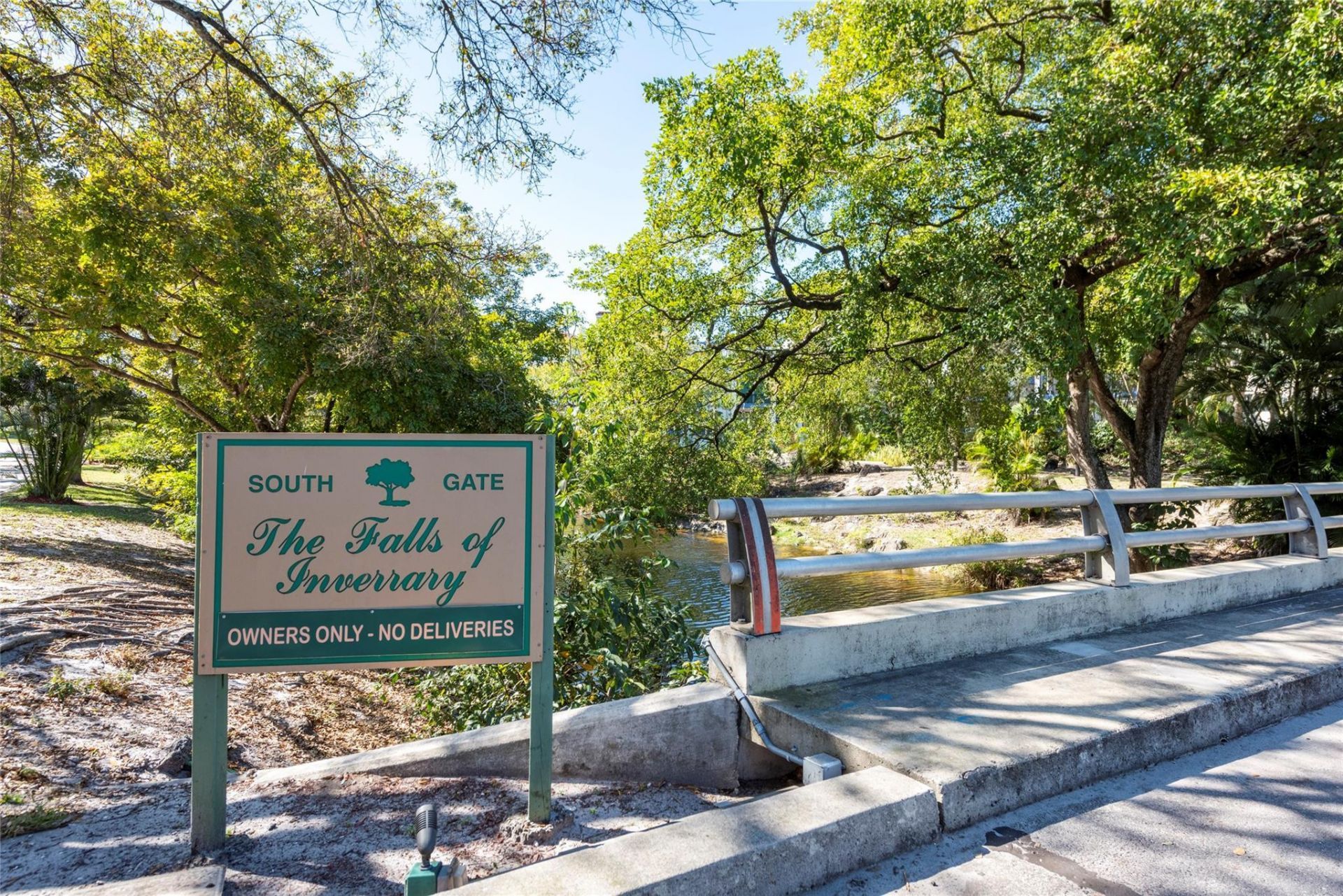 6101 N Falls Circle Drive, Unit 402, Lauderhill, FL 33319 Photo