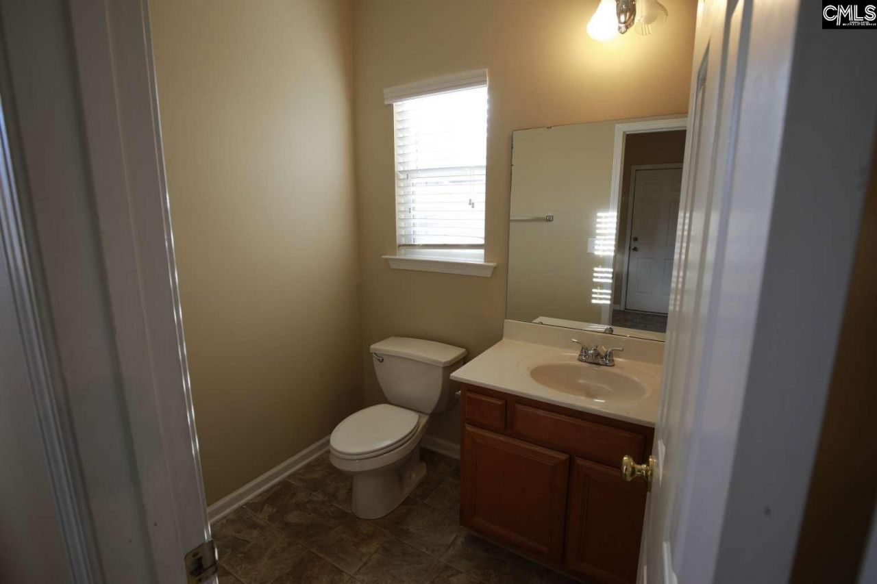 126 Chestnut Woods  Photo 16