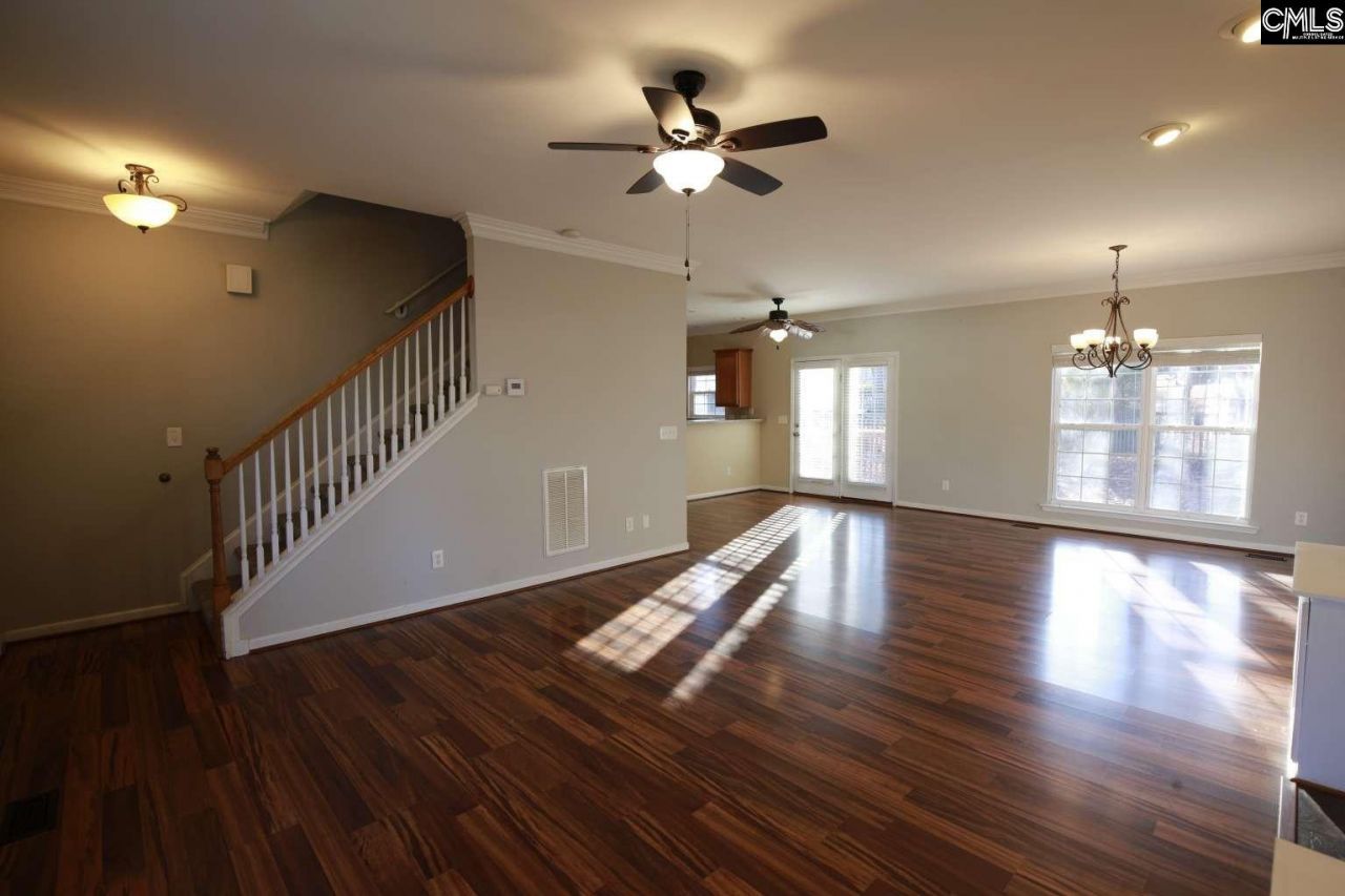 126 Chestnut Woods  Photo 7