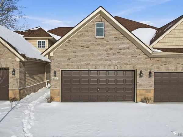 16525 Savor Lane, Clinton Twp, MI 48035