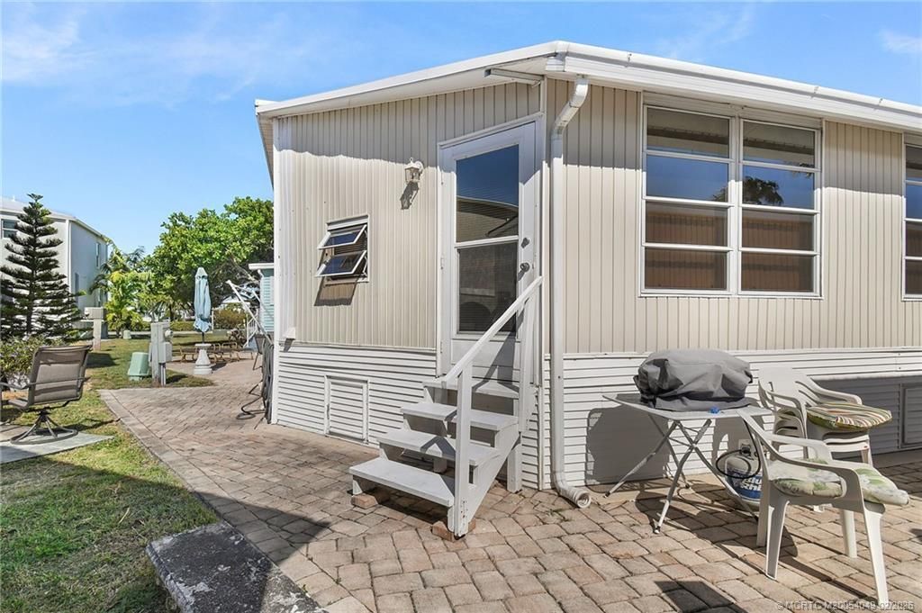 10725 S Ocean Drive, Unit 109, Jensen Beach, FL 34957 Photo