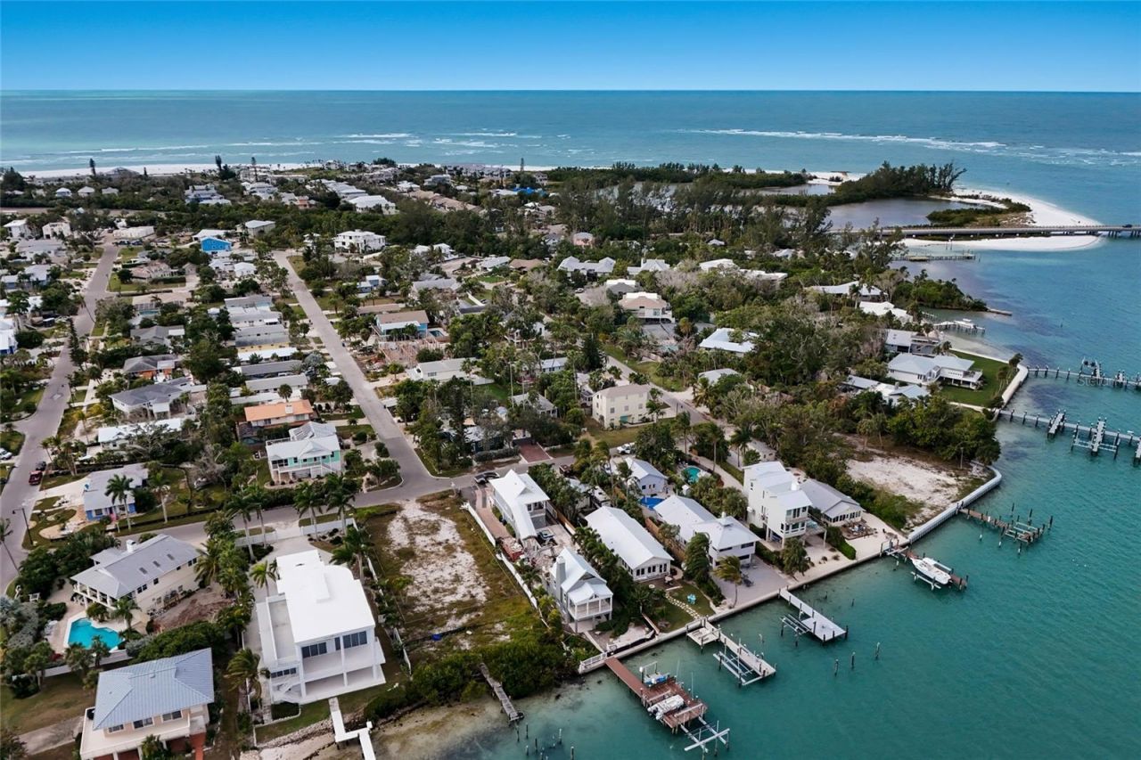 7094 Longboat Drive E, Longboat Key, FL 34228 Photo