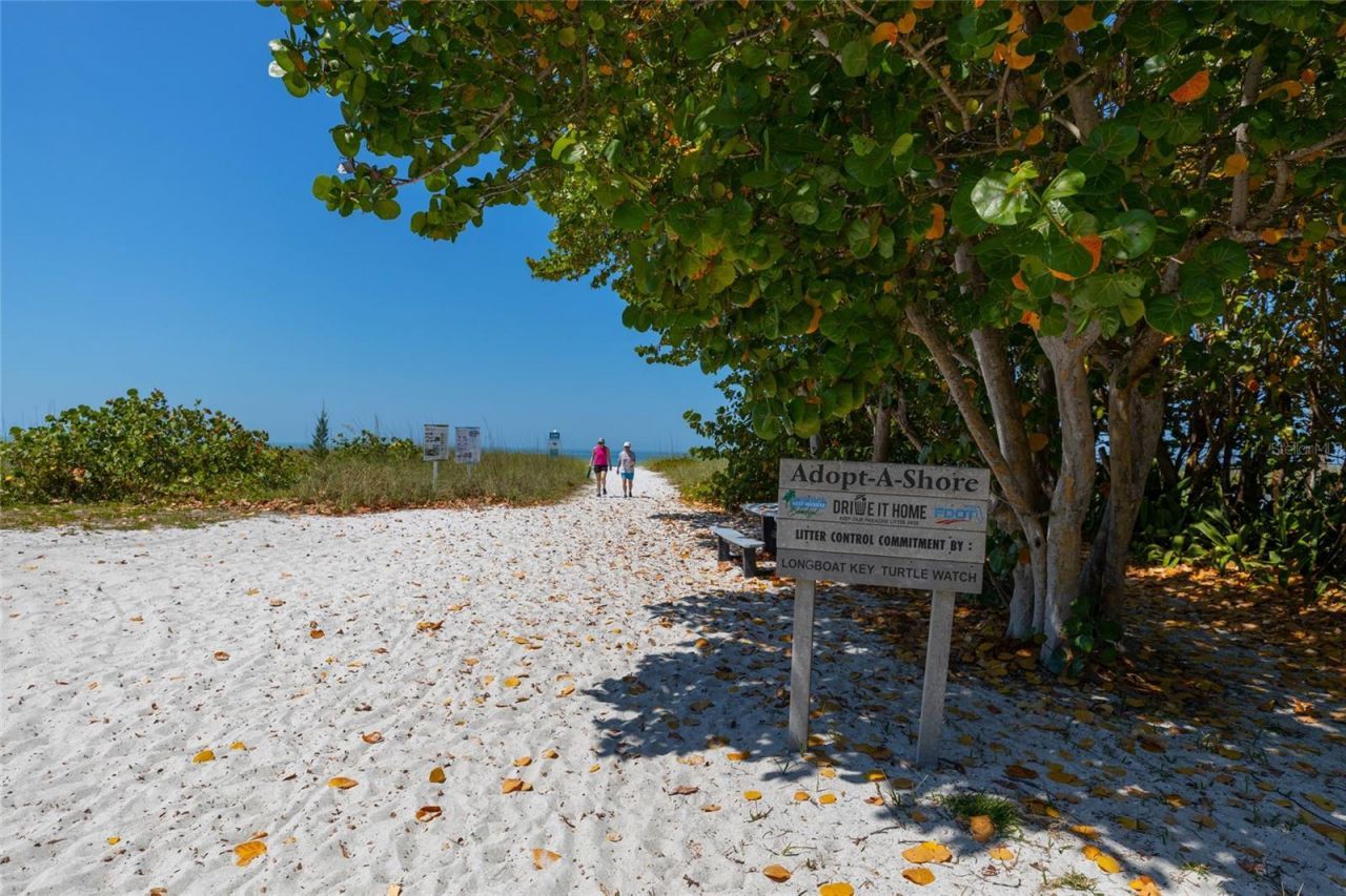 7094 Longboat Drive E, Longboat Key, FL 34228 Photo