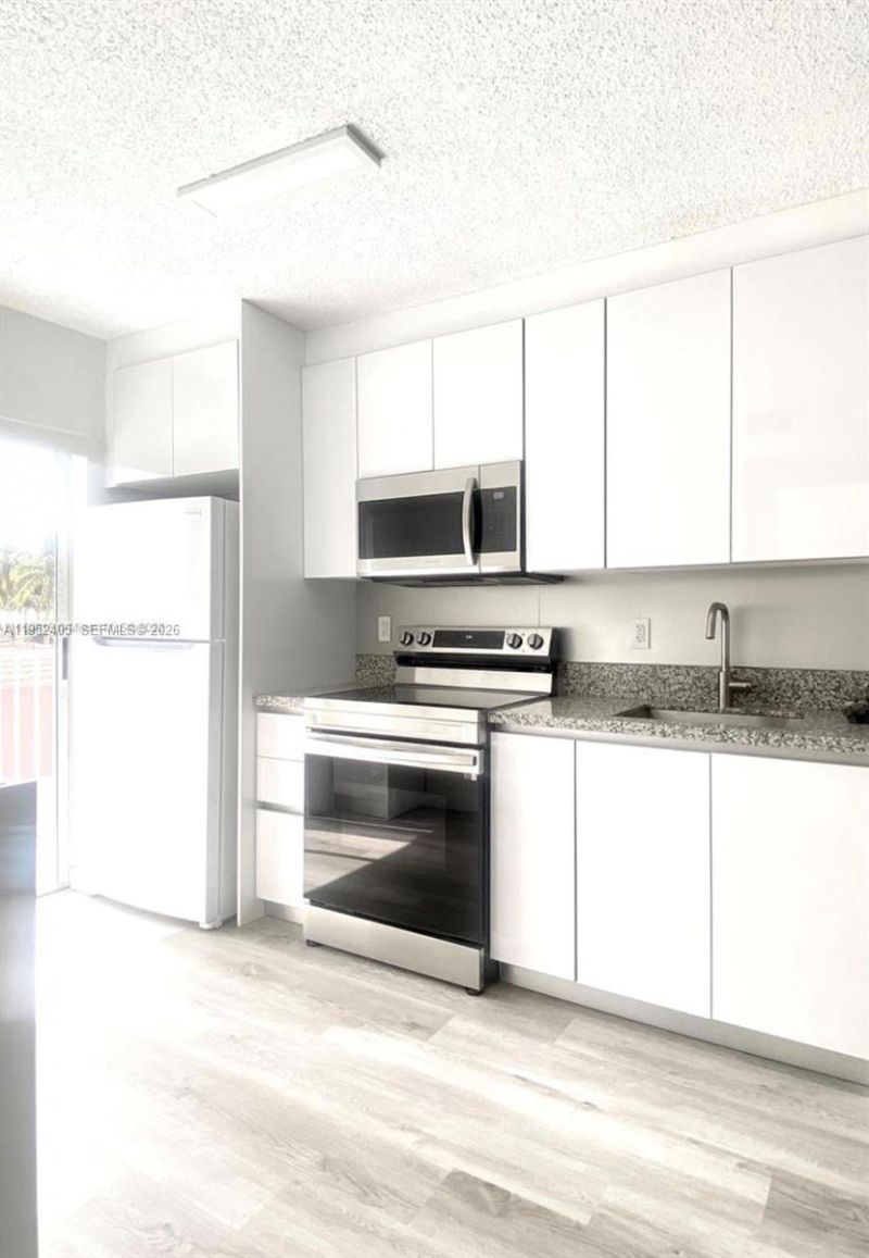 2575 SW 27th Ave, Unit 210, Miami, FL 33133 Photo