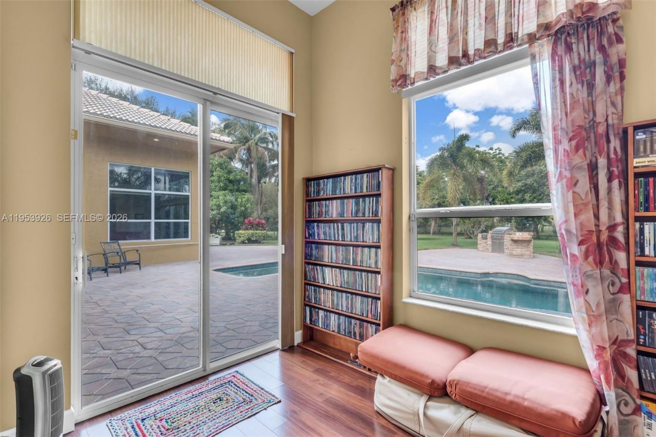 12861 Kapok Ln, Davie, FL 33330 Photo