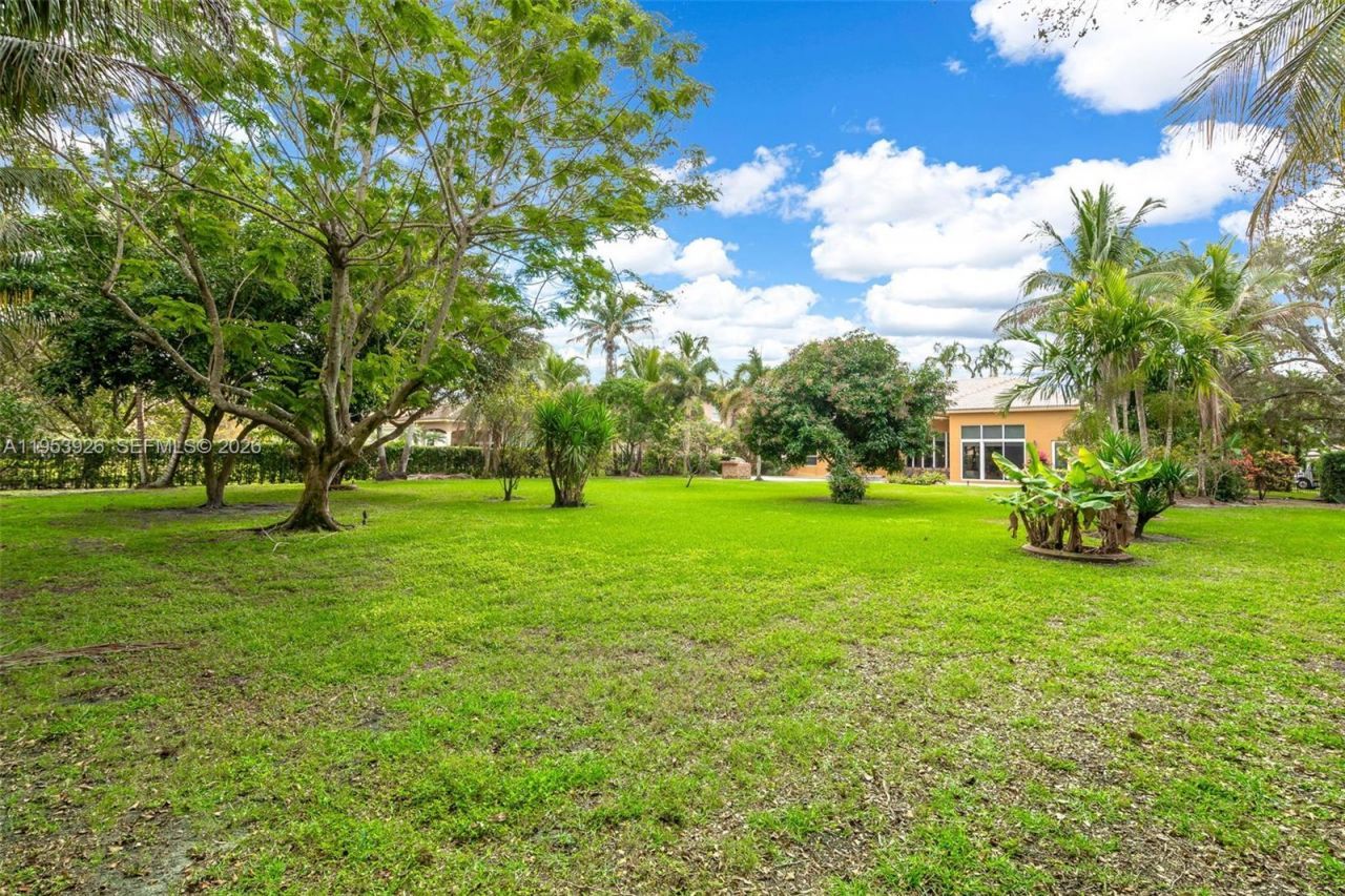 12861 Kapok Ln, Davie, FL 33330 Photo