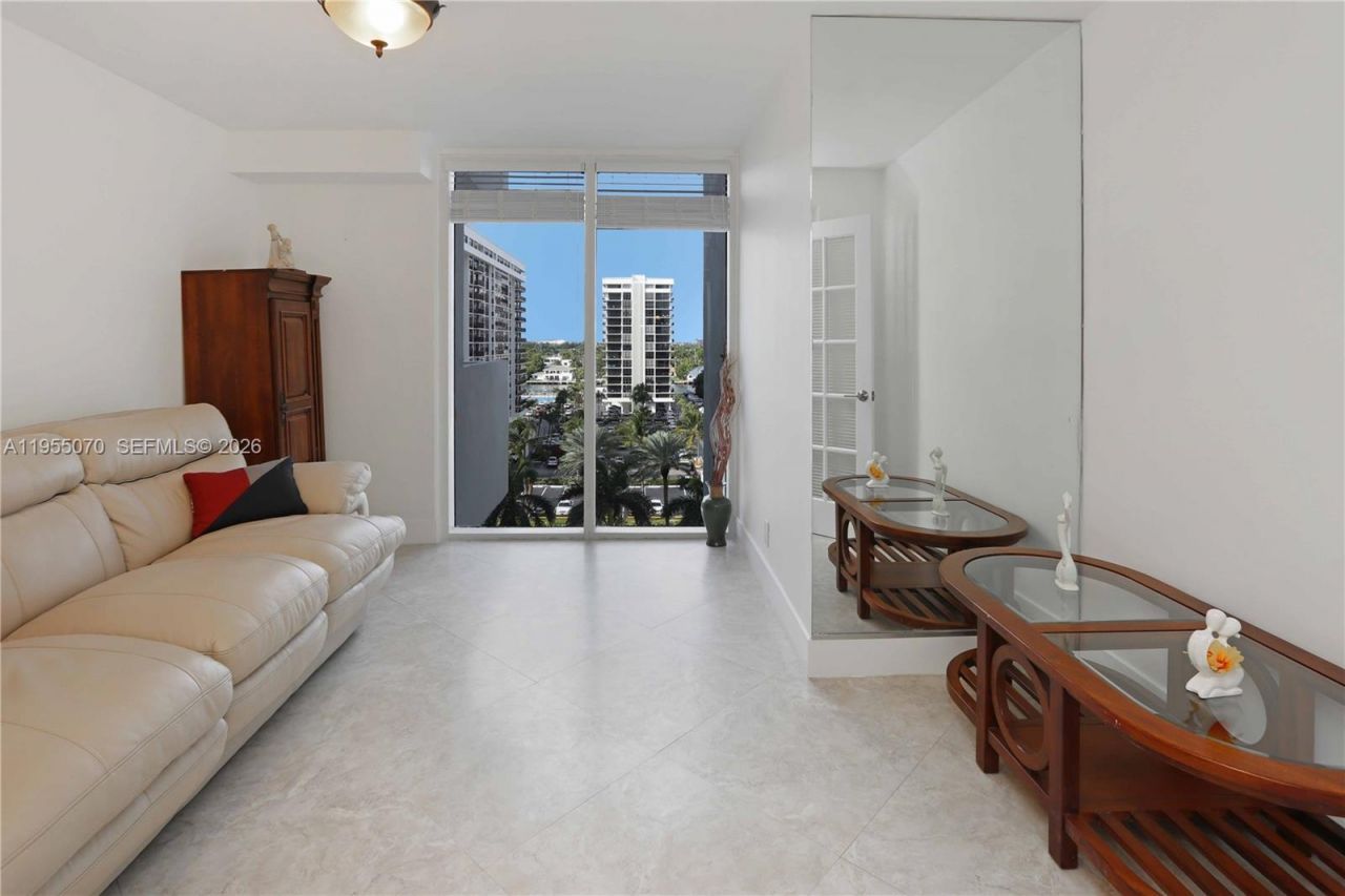 2030 S Ocean Dr, Unit 727, Hallandale Beach, FL 33009 Photo
