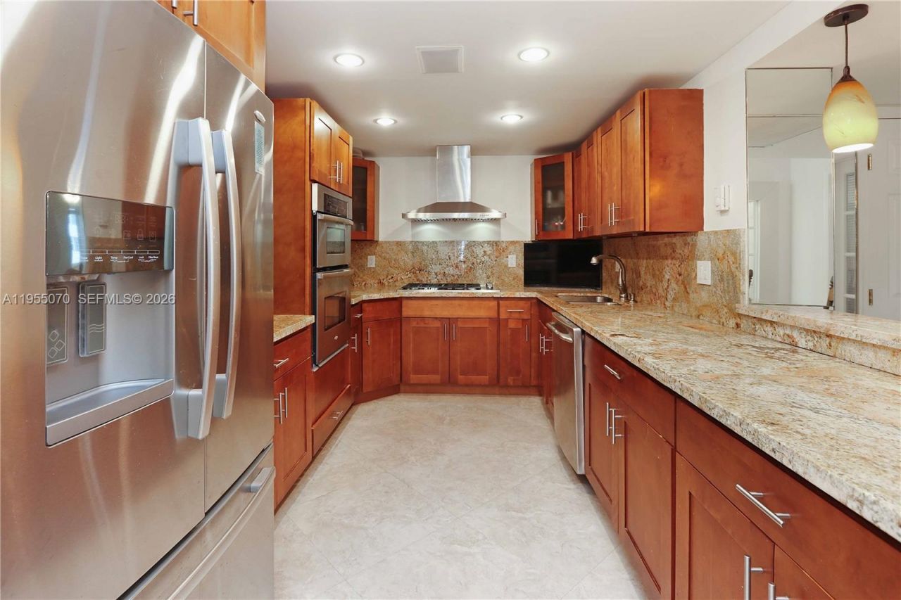 2030 S Ocean Dr, Unit 727, Hallandale Beach, FL 33009 Photo