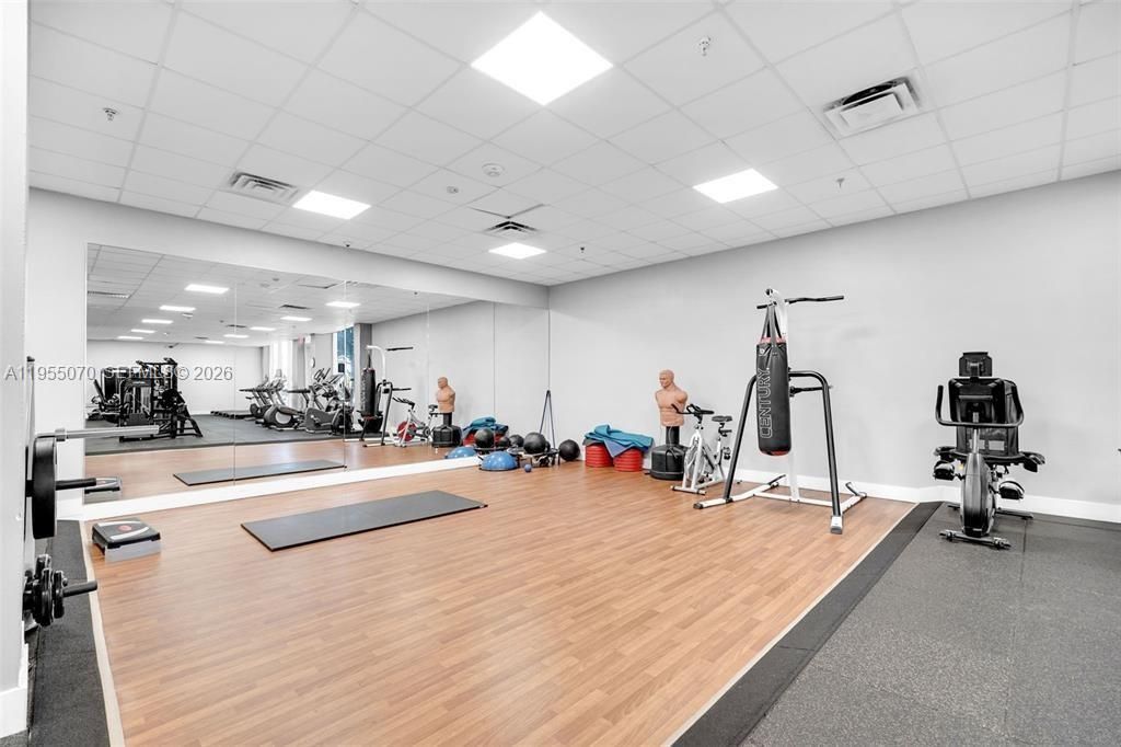 2030 S Ocean Dr, Unit 727, Hallandale Beach, FL 33009 Photo