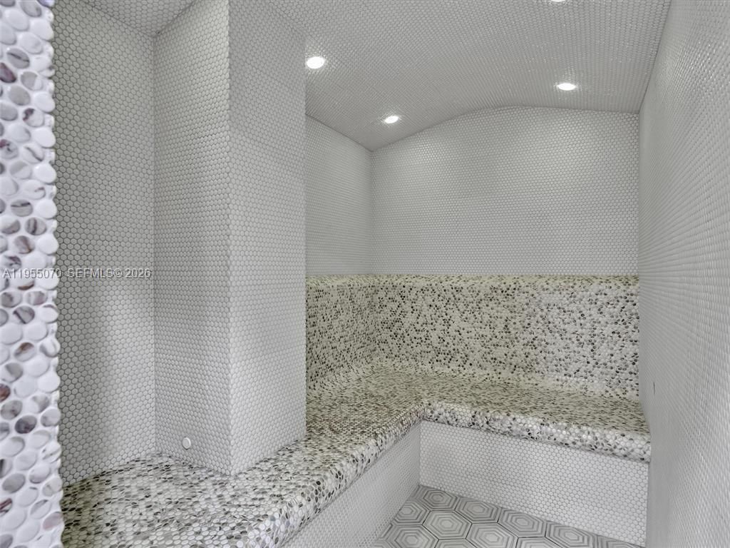 2030 S Ocean Dr, Unit 727, Hallandale Beach, FL 33009 Photo