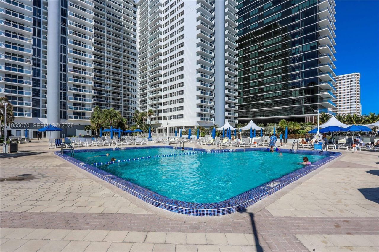 2030 S Ocean Dr, Unit 727, Hallandale Beach, FL 33009 Photo