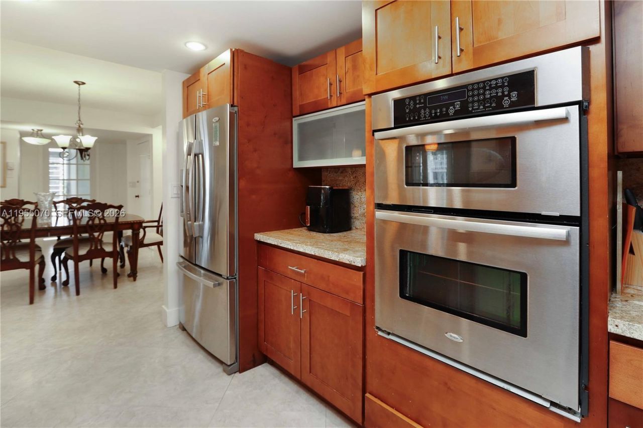 2030 S Ocean Dr, Unit 727, Hallandale Beach, FL 33009 Photo