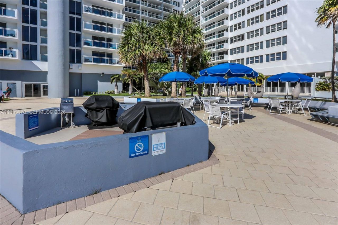 2030 S Ocean Dr, Unit 727, Hallandale Beach, FL 33009 Photo