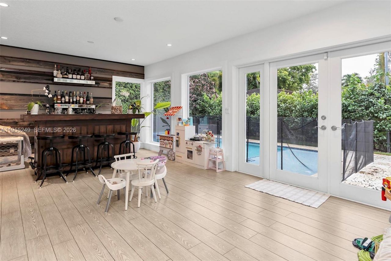 1444 Mendavia Ave , Coral Gables, FL 33146 Photo