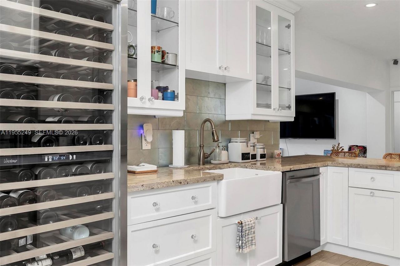 1444 Mendavia Ave , Coral Gables, FL 33146 Photo